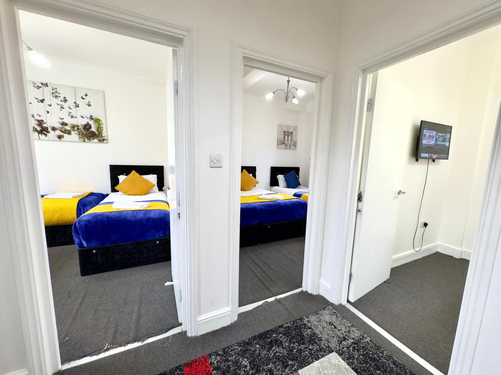 4 Bedrooms House, 3 Bathrooms , Separate Reception, Full Kitchen, Garden, Parking Londra Exterior foto