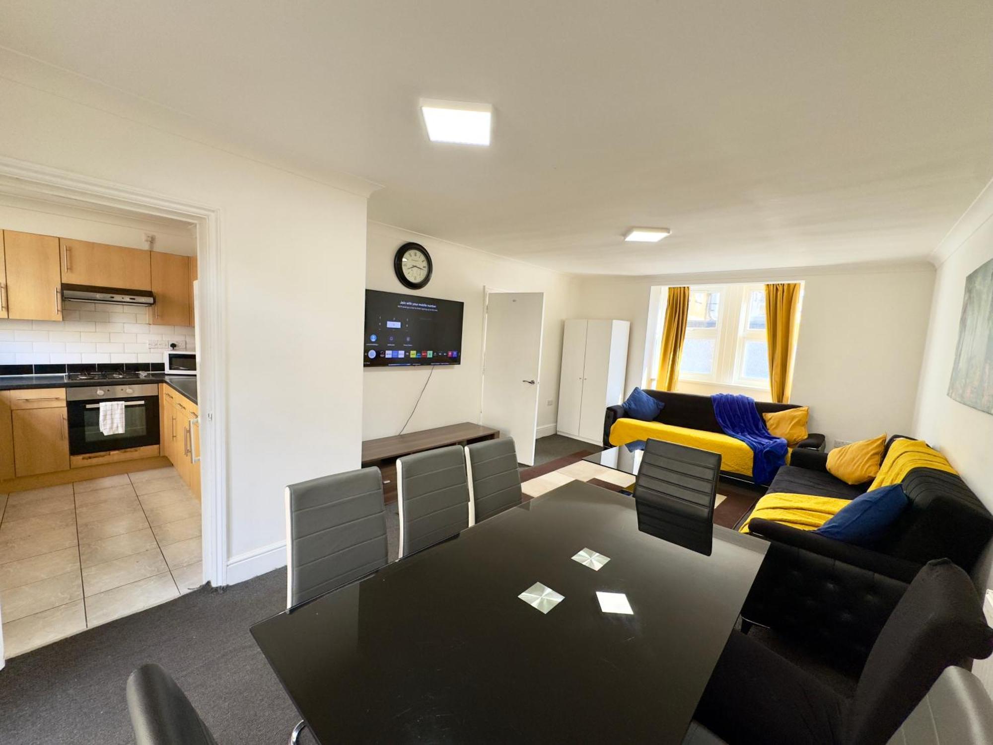 4 Bedrooms House, 3 Bathrooms , Separate Reception, Full Kitchen, Garden, Parking Londra Exterior foto
