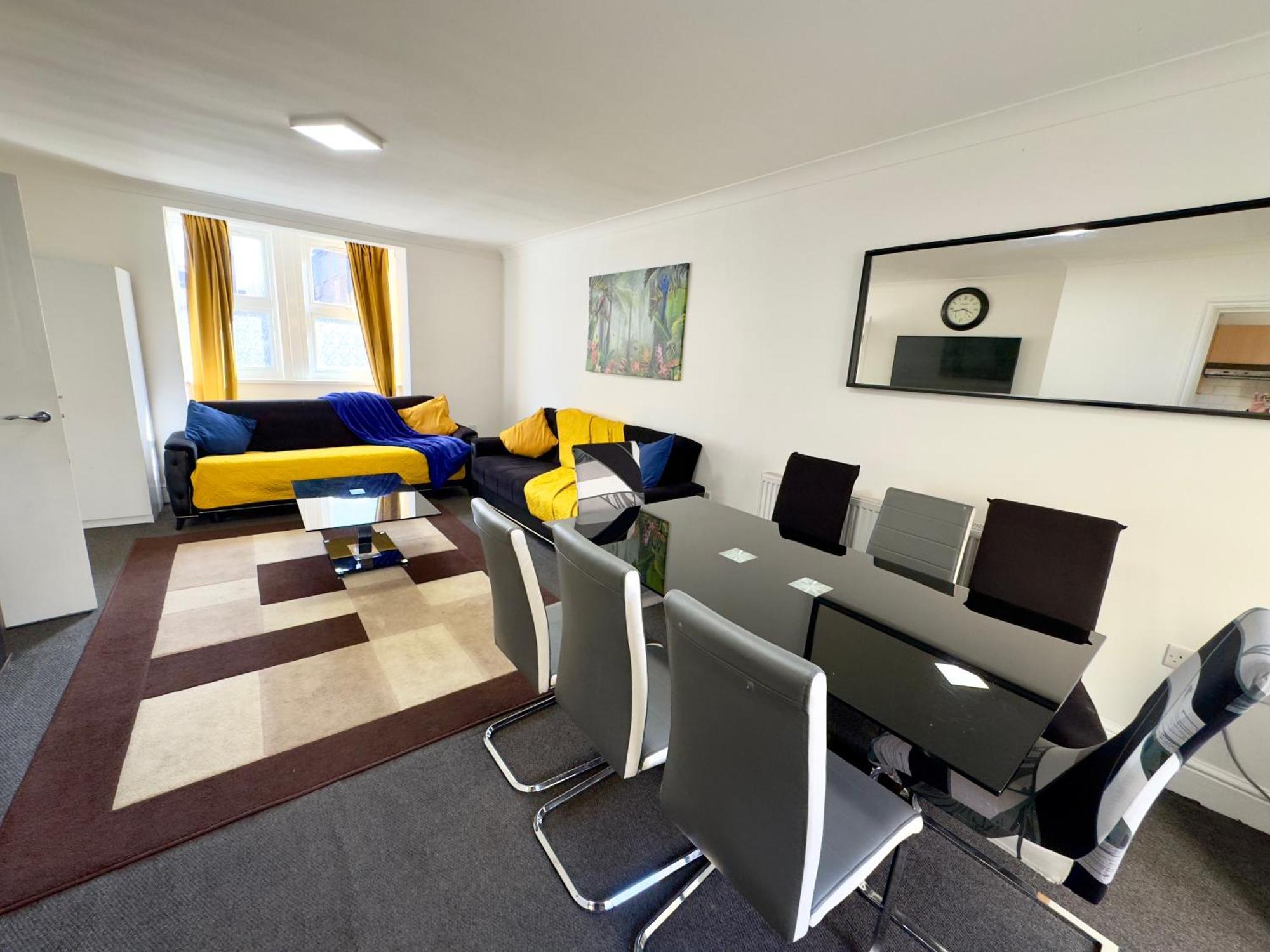 4 Bedrooms House, 3 Bathrooms , Separate Reception, Full Kitchen, Garden, Parking Londra Exterior foto